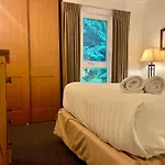 Tantalus Lodge Whistlers Boutique Hotel Suite