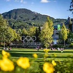 2Br Treeline Townhome - Dog Friendly, Ski-In Access, Private Patio - Harmony Whistler
