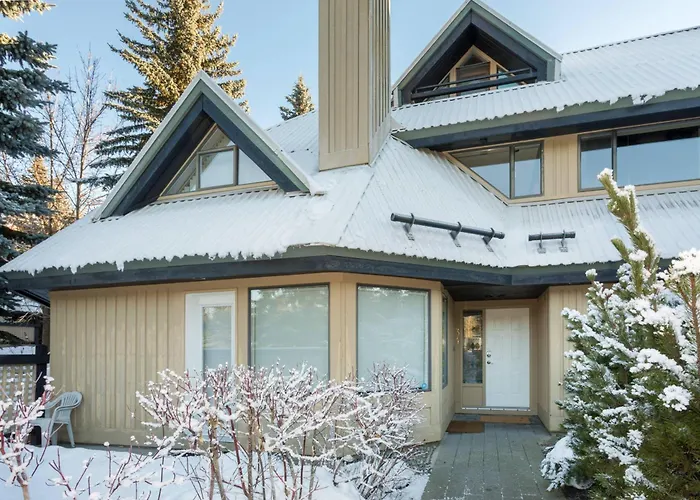 Wintergreen 34 | Townhome A Short Walk To Skiing & Blackcomb Gondola, Secure Parking