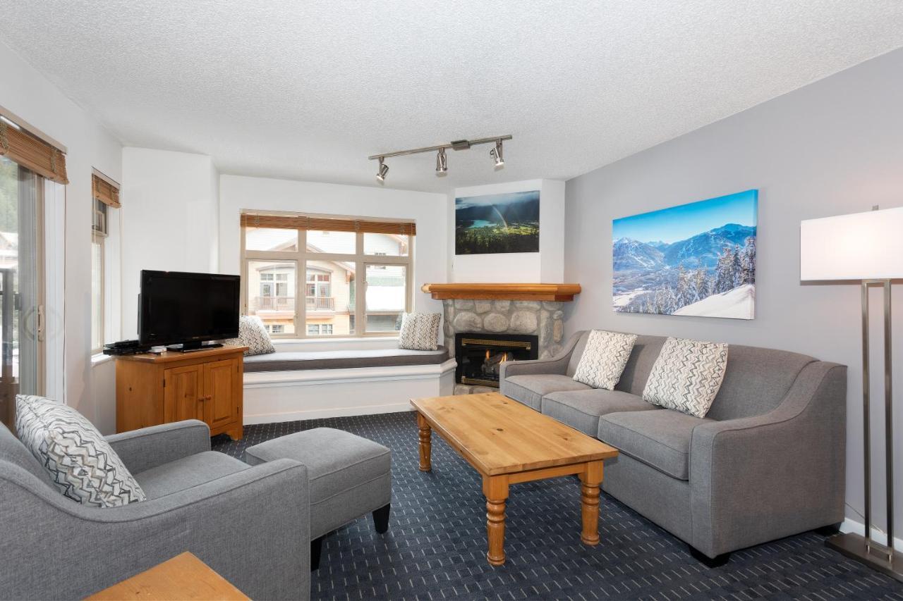 Placid By Whiski Jack Apartment Whistler
