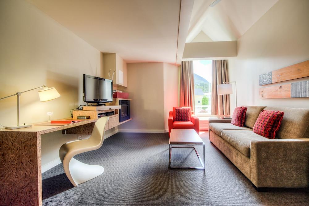 Adara Hotel 4*