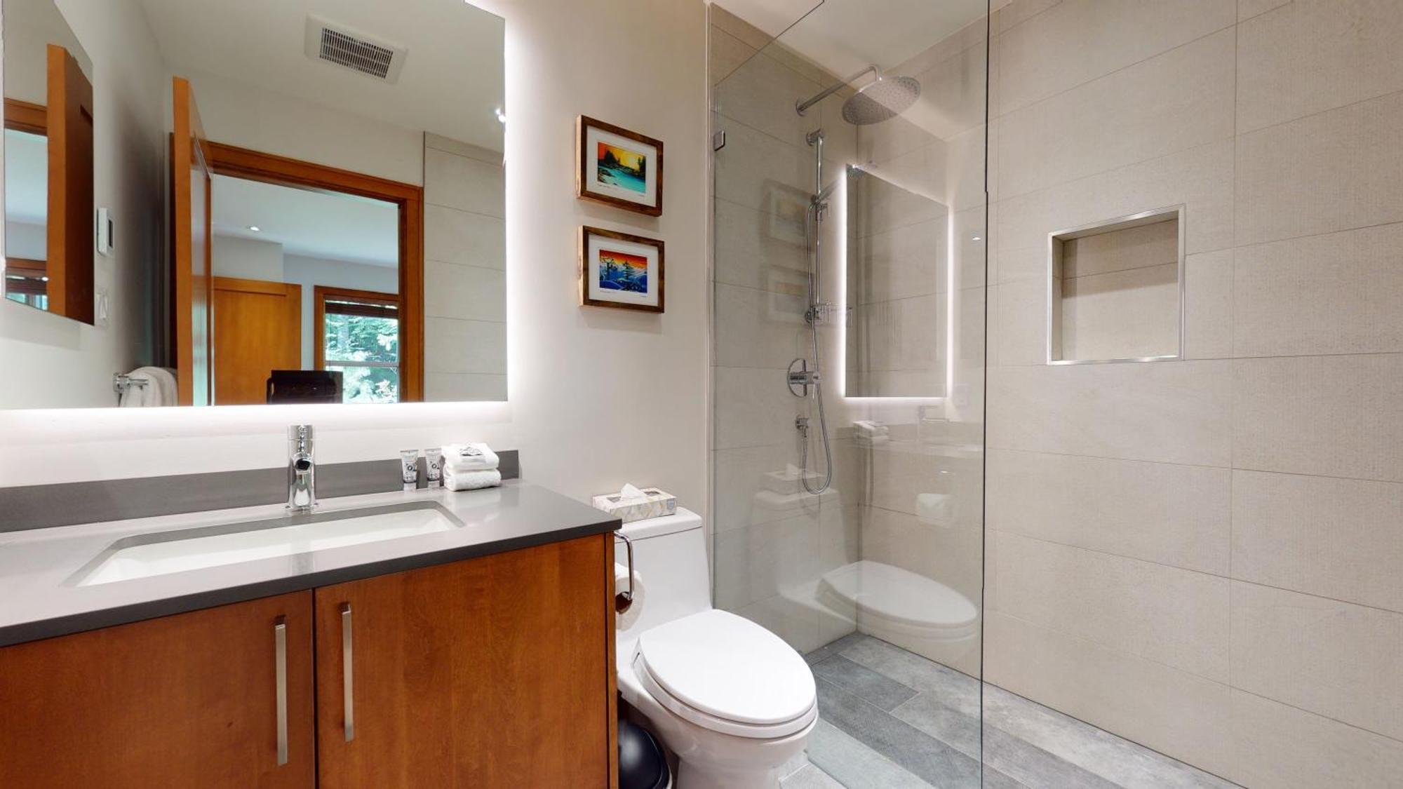 Holiday home 2br Treeline Townhome - Dog Friendly, Ski-in Access, Private Patio - Harmony *