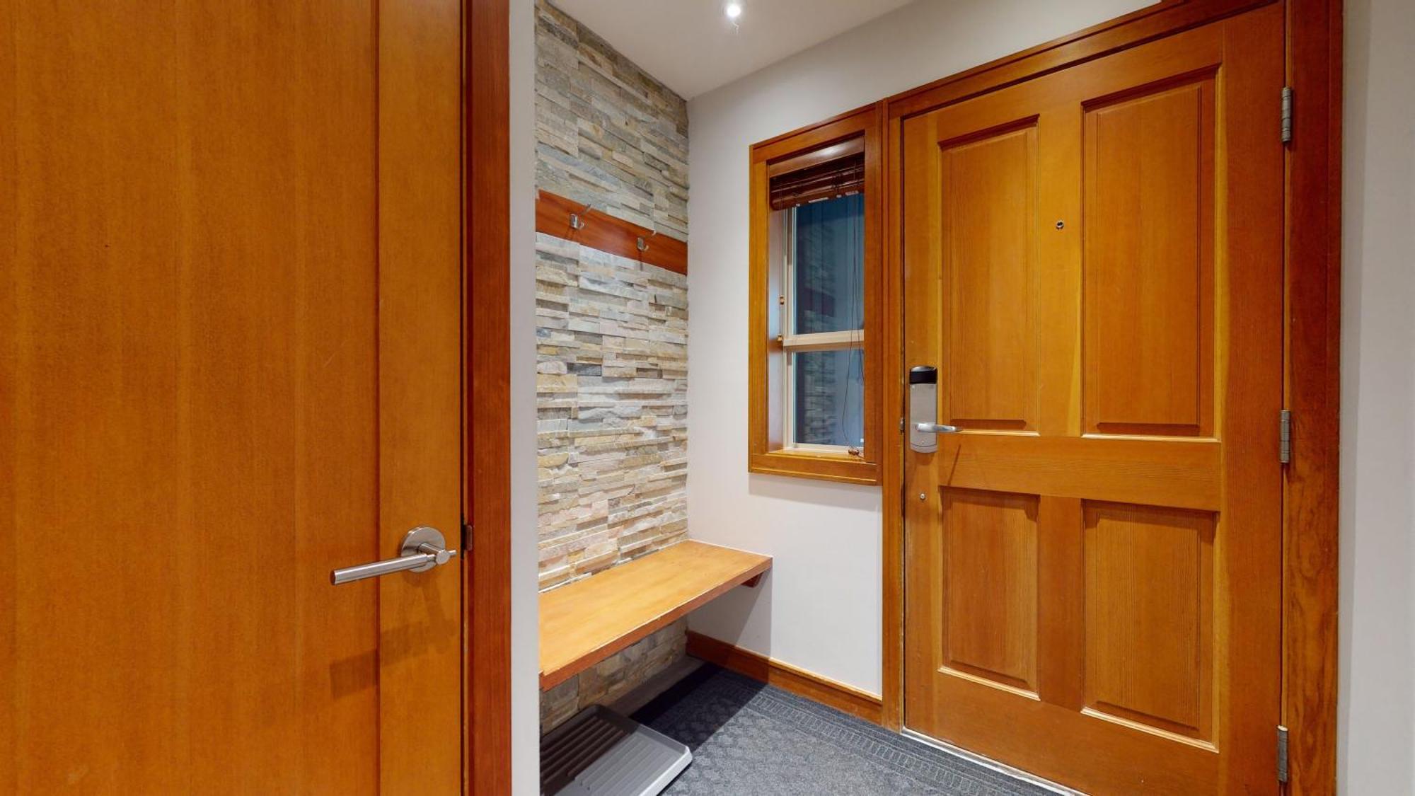 Holiday home 2br Treeline Townhome - Dog Friendly, Ski-in Access, Private Patio - Harmony *