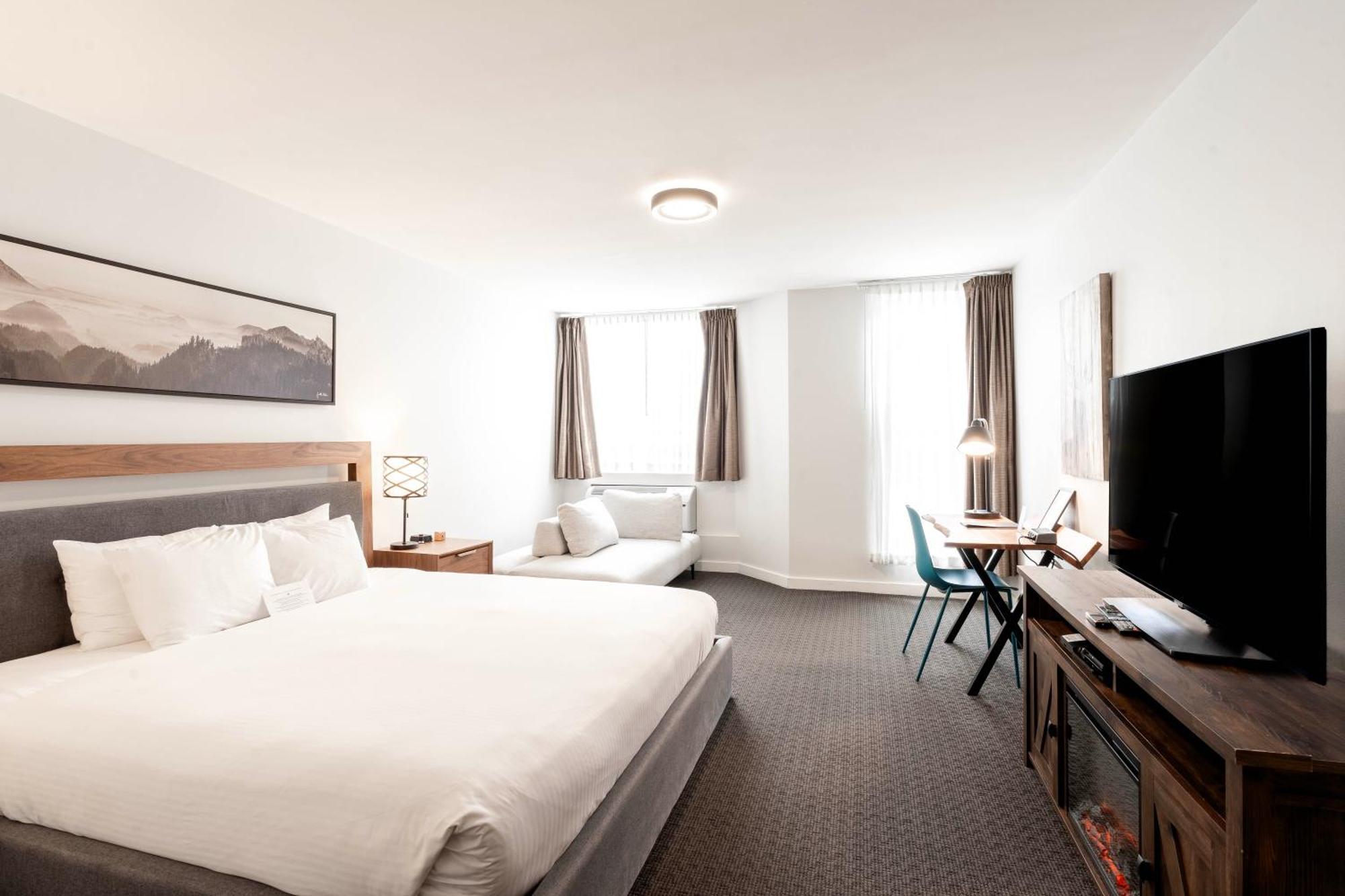 Hotel Adara