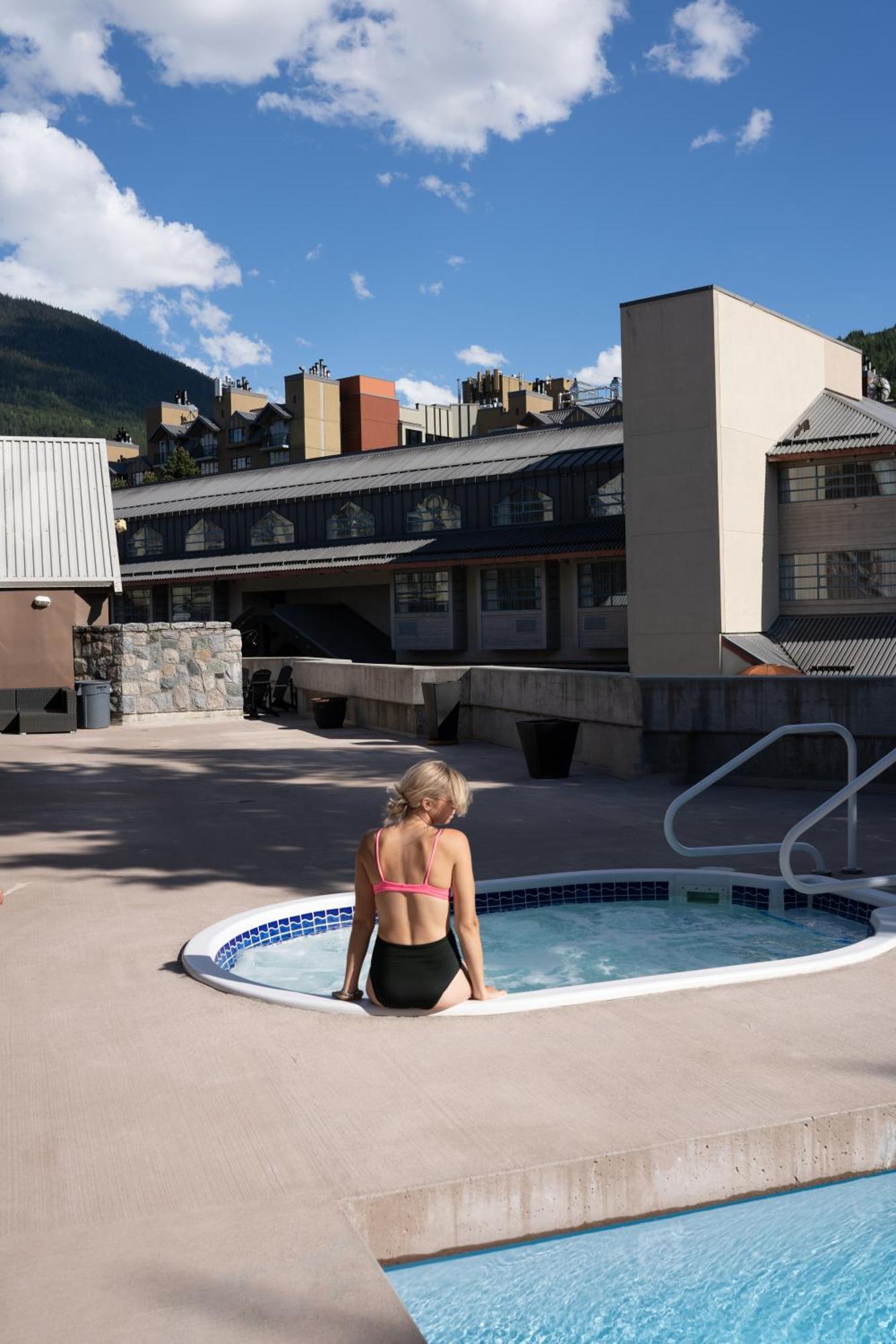 Adara 4* Whistler