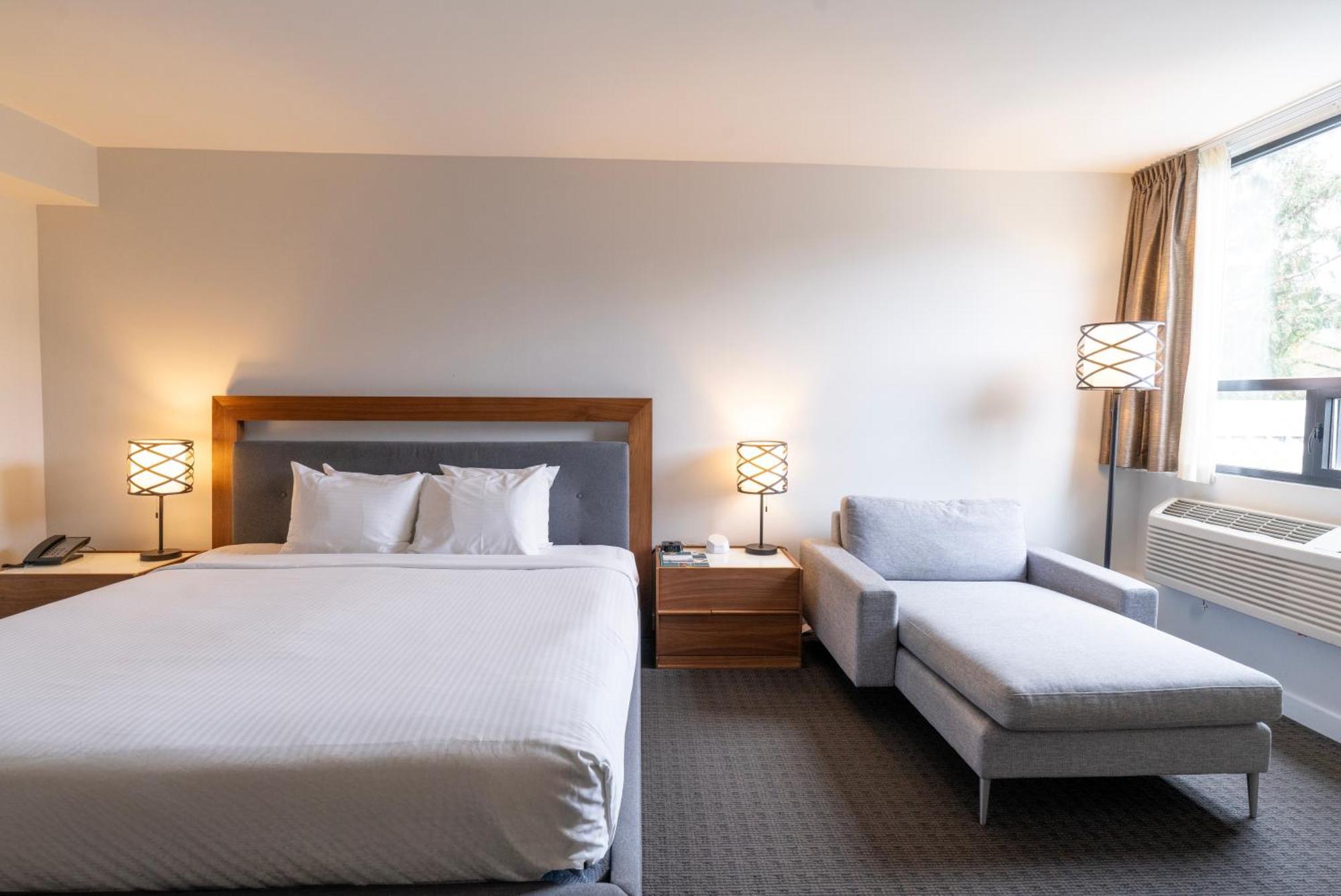 Adara Hotel 4*