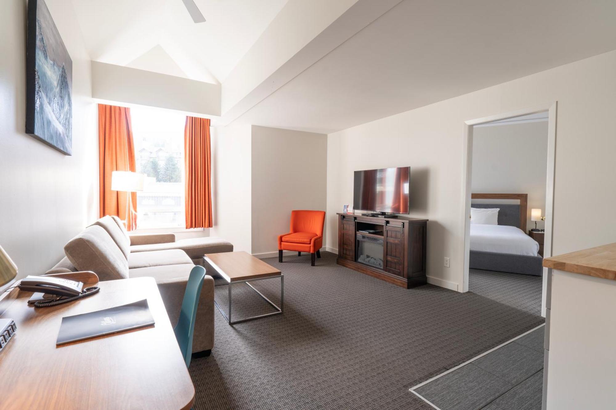 Adara 4* Whistler