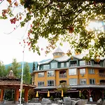 Town Plaza By Mountainview Accommodation