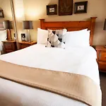 Town Plaza By Mountainview Accommodation