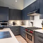 Luxury Ski In Ski Out Townhome With Expansive Mountain Views