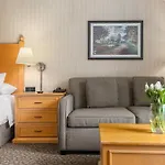 Pinnacle Hotel Whistler