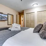 Greystone Lodge 408 Luxury
