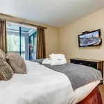 Greystone Lodge 408 Luxury