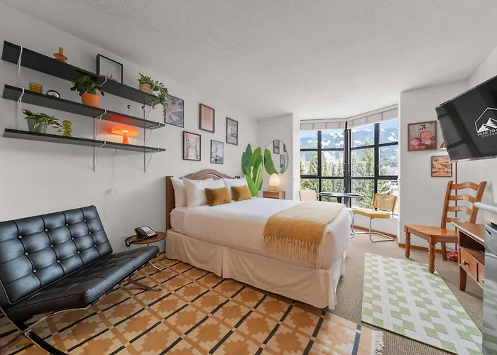 Mid Century Modern - Studio W Pool & Hot Tub