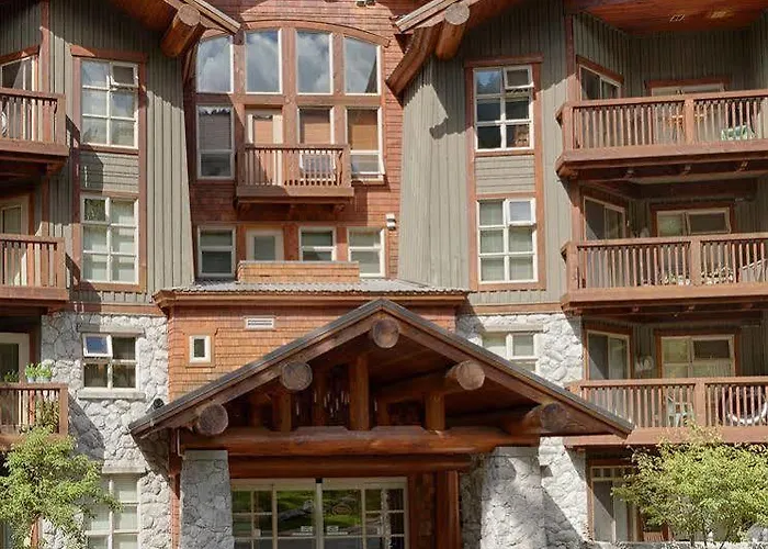 Lost Lake Lodge