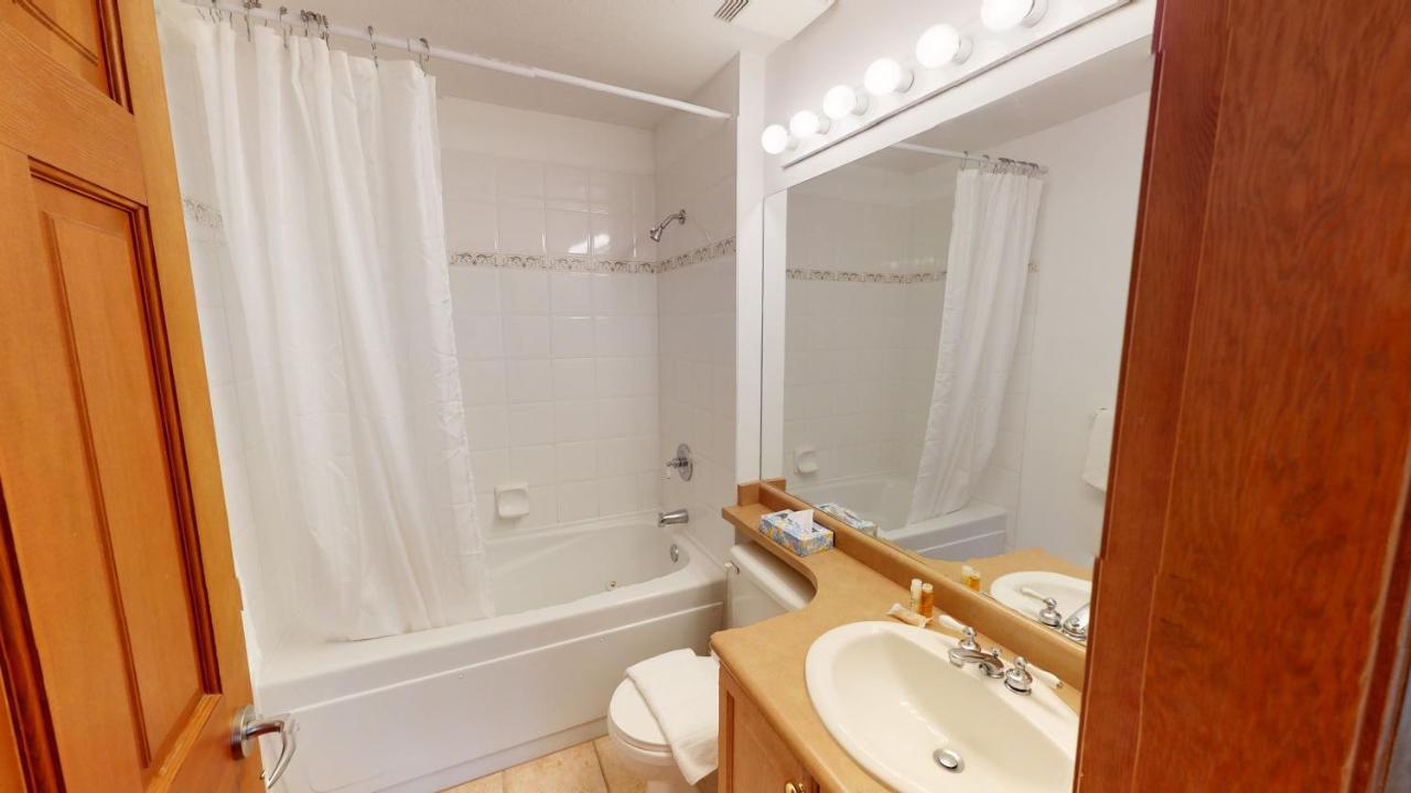 Apartment Stoney Creek- Lagoons By Premier *