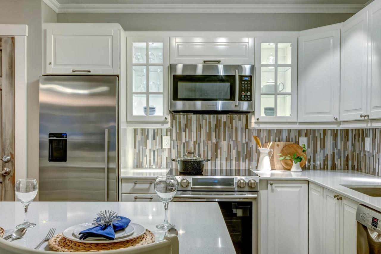 Apartment Sunpath Retreat- Convenience Meets Comfort & Style