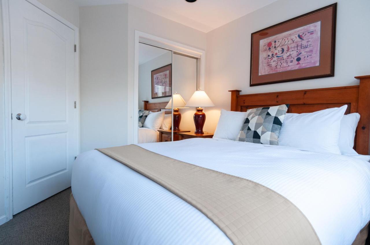 Apartment Town Plaza By Mountainview Accommodation Whistler