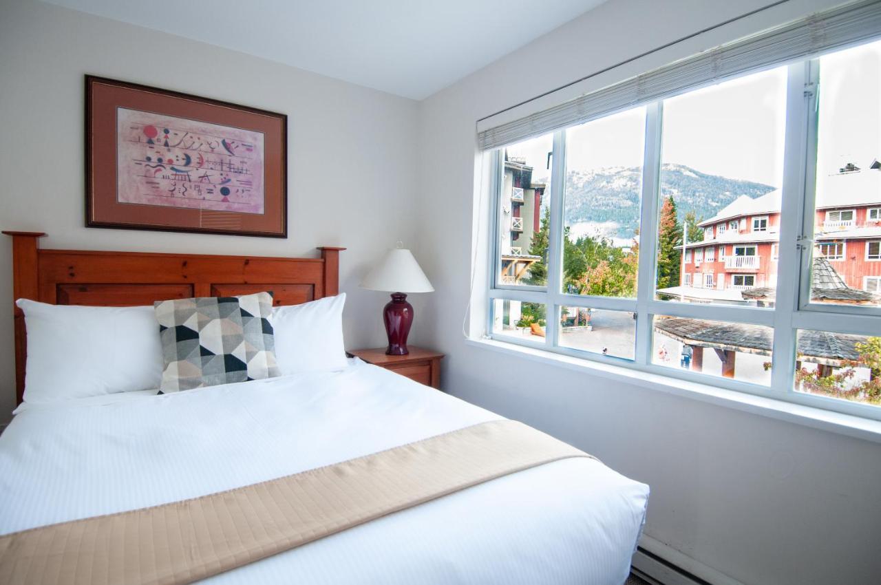 Town Plaza By Mountainview Accommodation Apartment *