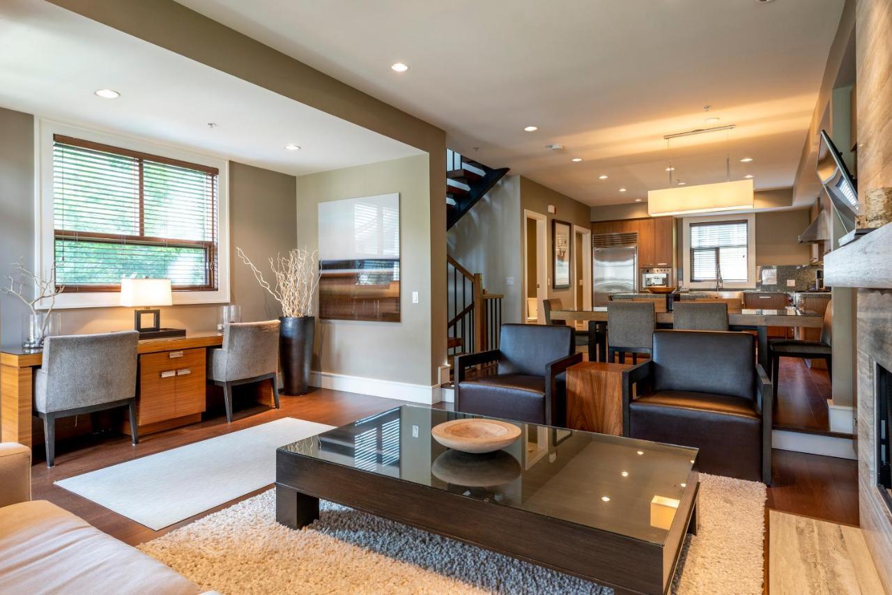 Holiday home Fitzsimmons Walk Deluxe Townhome With Private Hot Tub Village Walking Distance Whistler