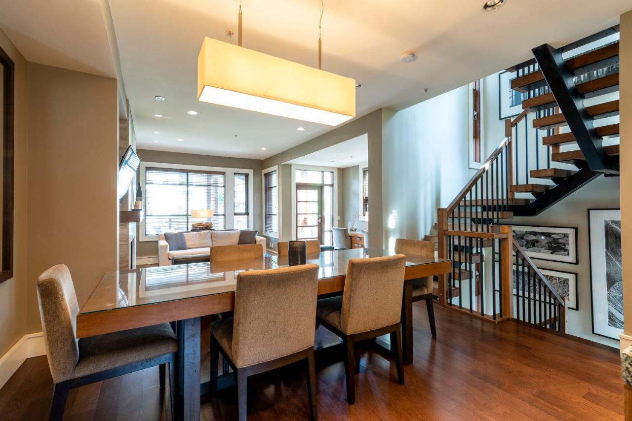Fitzsimmons Walk Deluxe Townhome With Private Hot Tub Village Walking Distance Holiday home *