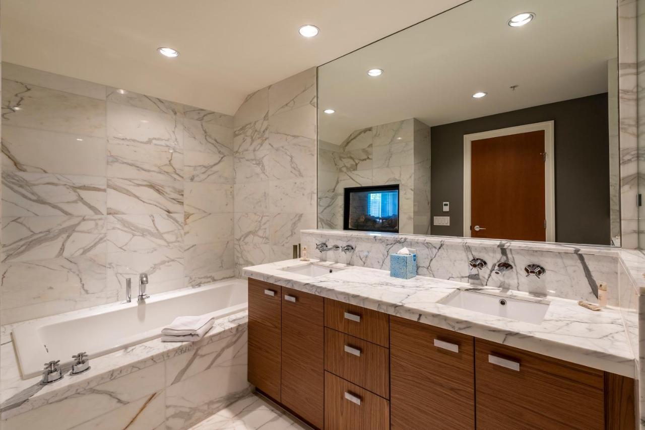 Fitzsimmons Walk Deluxe Townhome With Private Hot Tub Village Walking Distance *