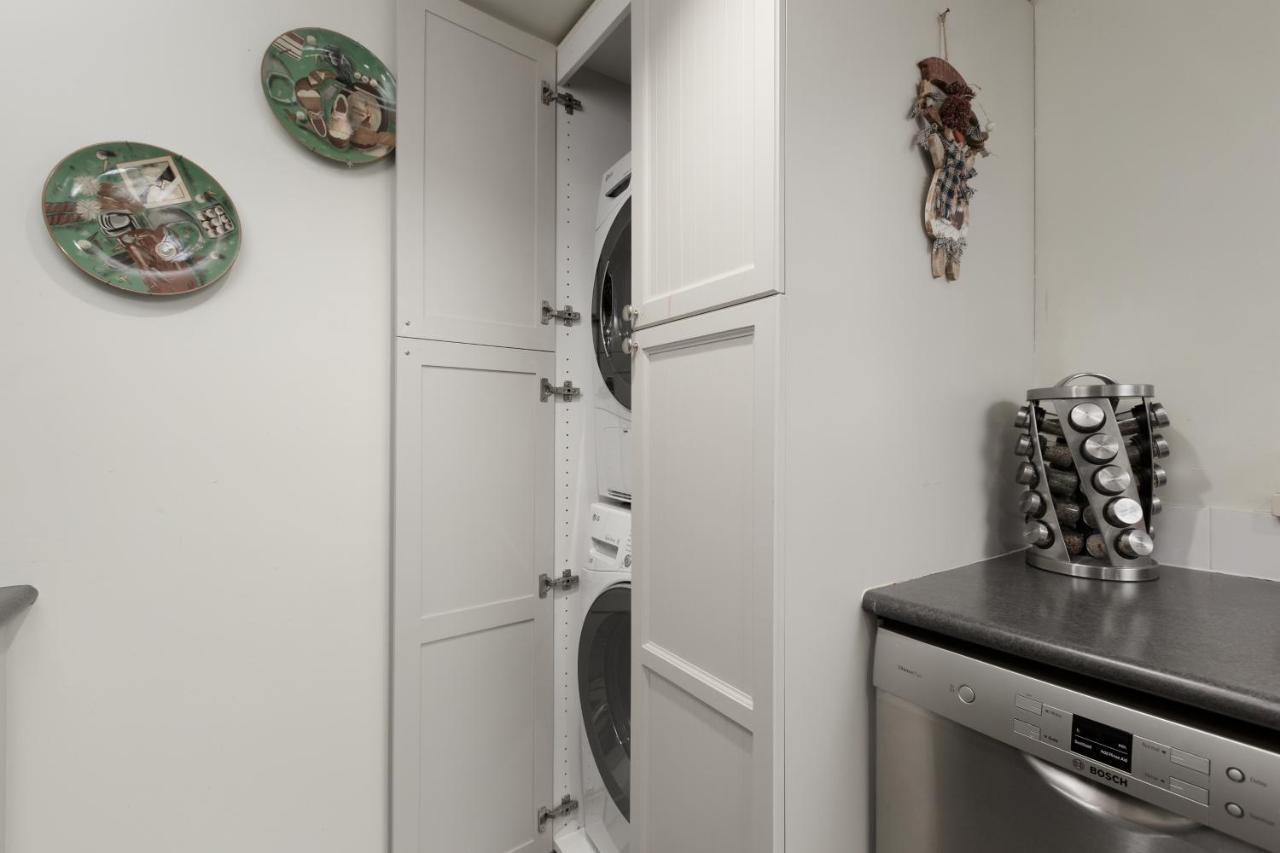 Tyndall Stone By Cozystay Signature Holiday home *