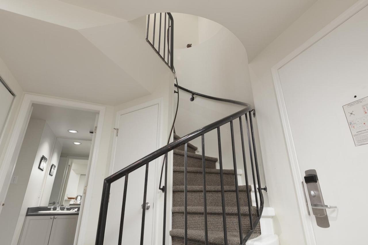 Tyndall Stone By Cozystay Signature Holiday home