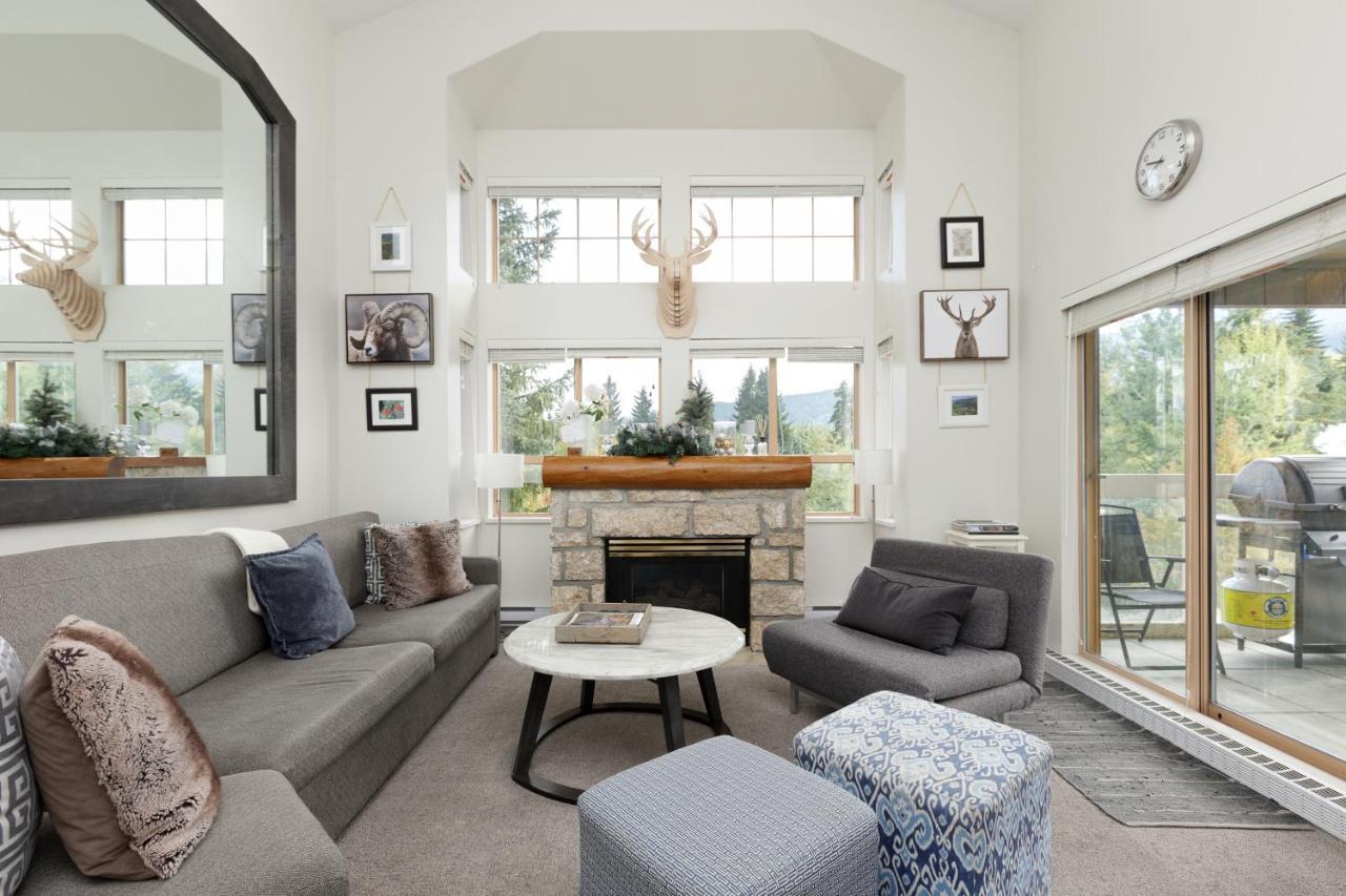 Tyndall Stone By Cozystay Signature Holiday home Whistler