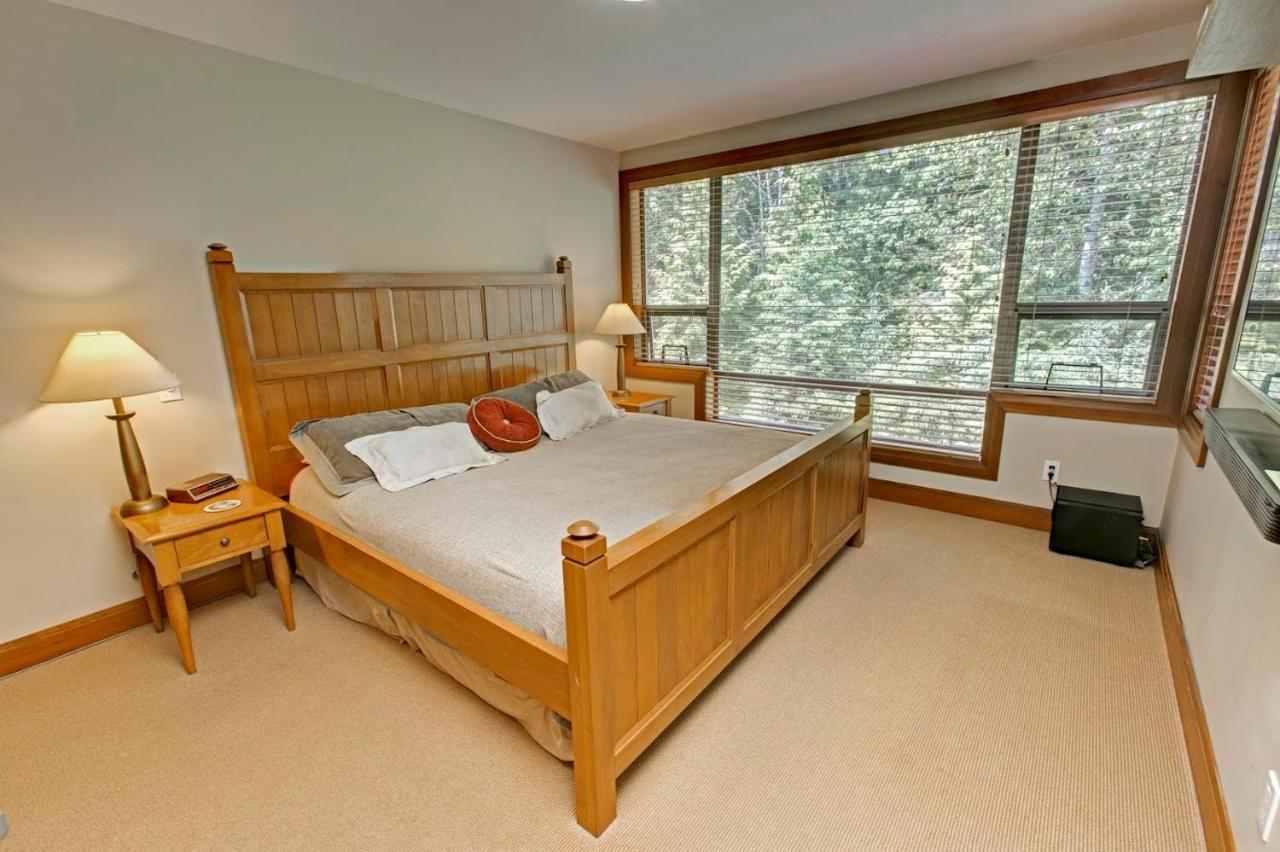 Admira - Lodge