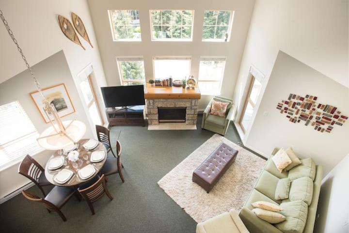 Tyndall Stone By Cozystay Signature Holiday home