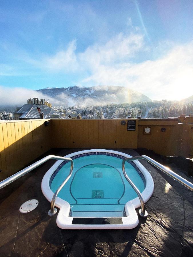Hotel Sundial Whistler