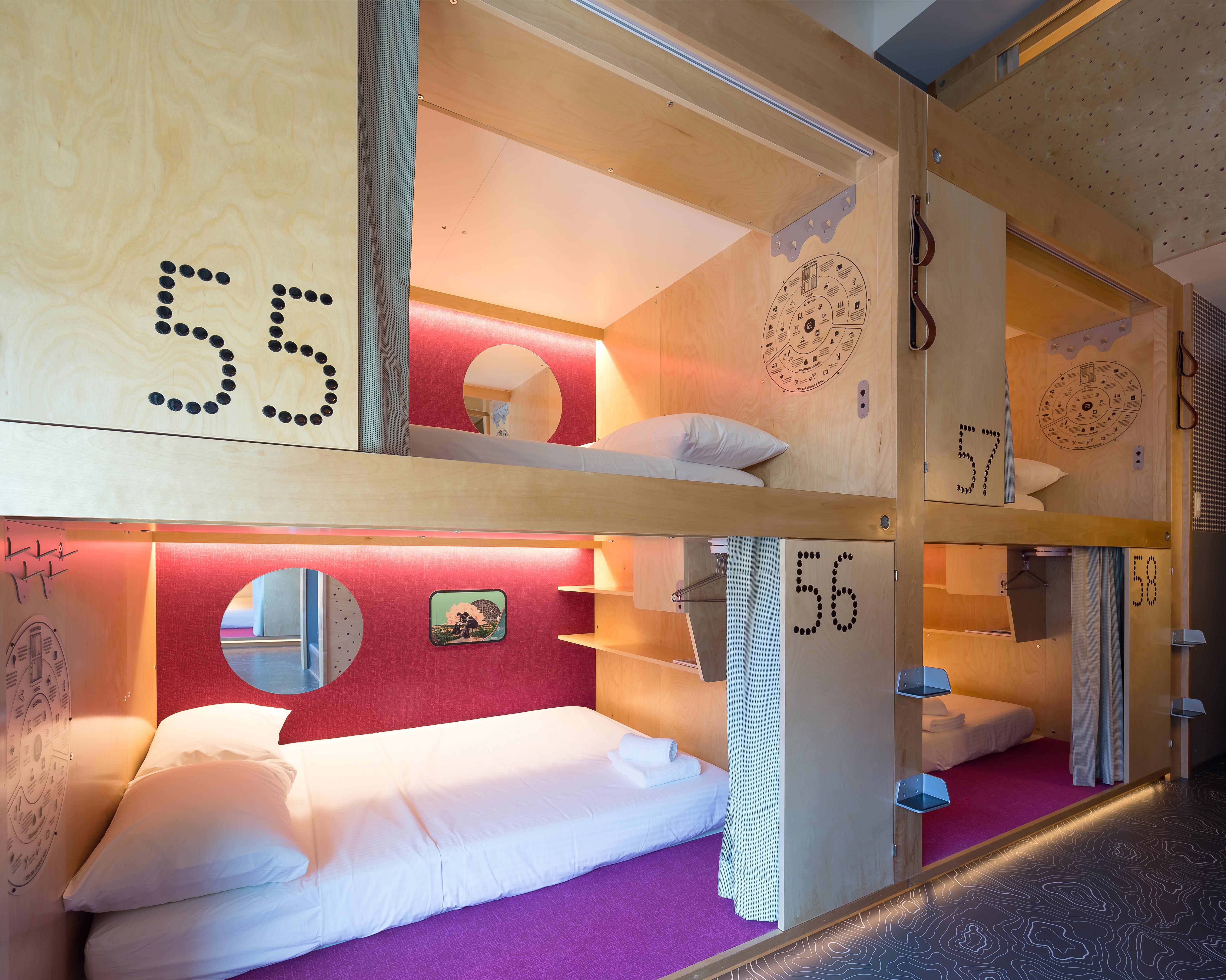 Pangea Pod (adults Only) Capsule hotel