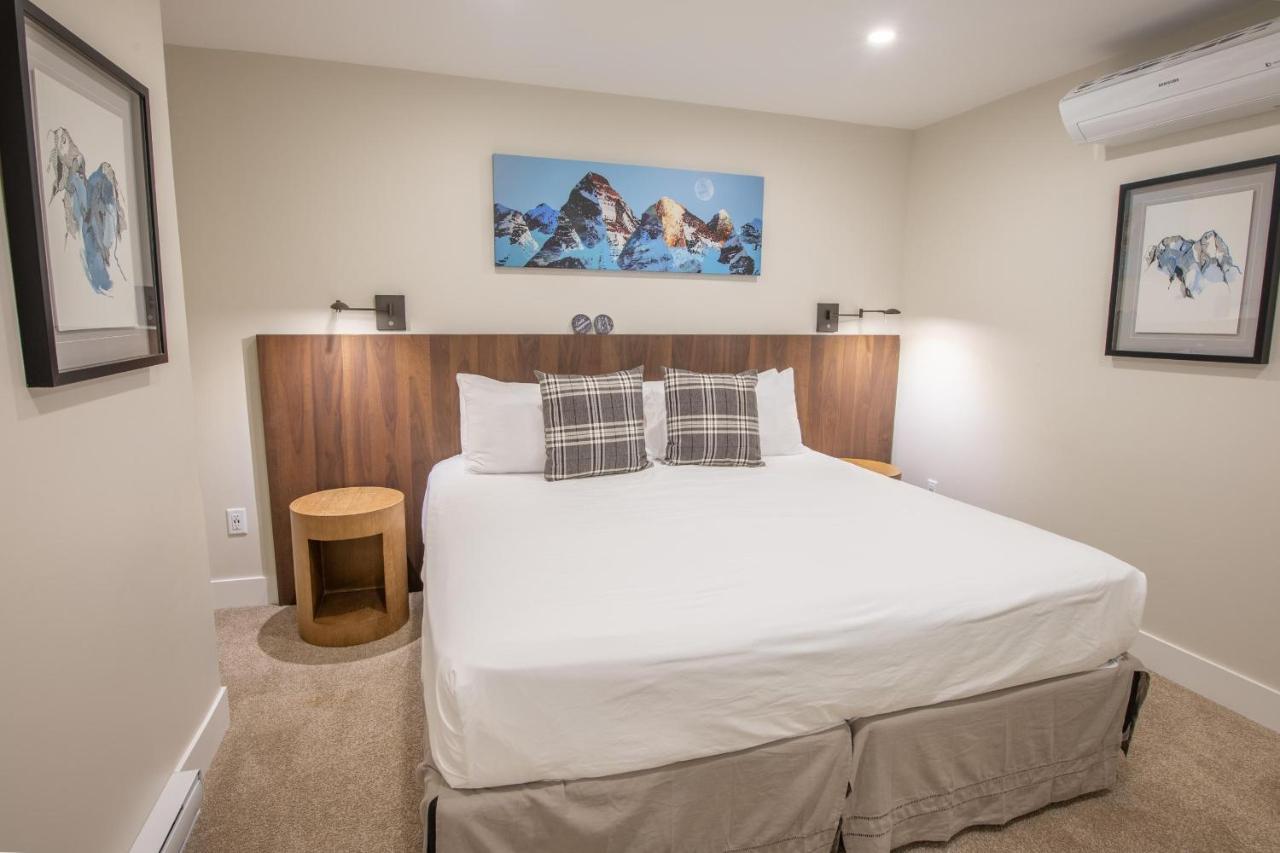 Holiday home Pinnacle Ridge 23 - In Out, Newly Renovated, Private Hot Tub, Gas Fireplace *