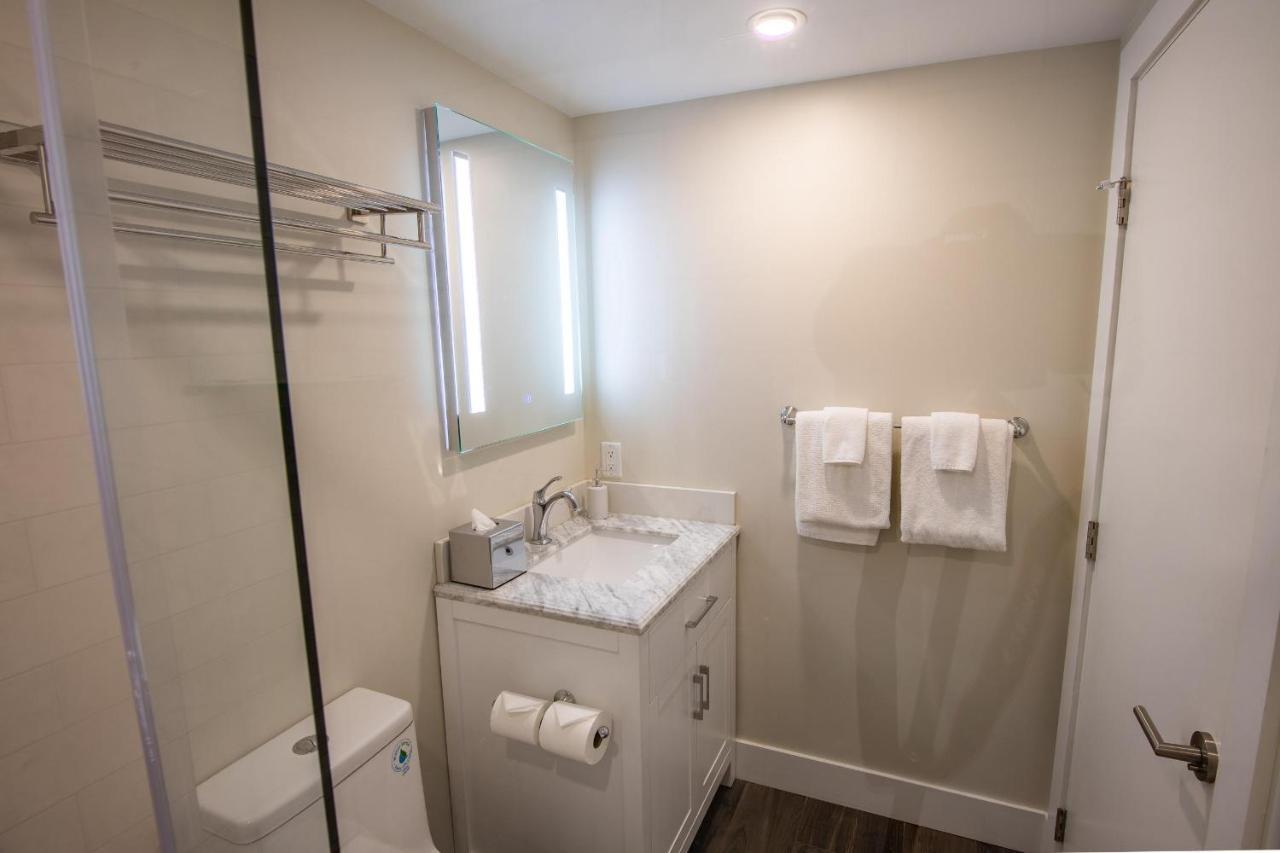 Pinnacle Ridge 23 - In Out, Newly Renovated, Private Hot Tub, Gas Fireplace *