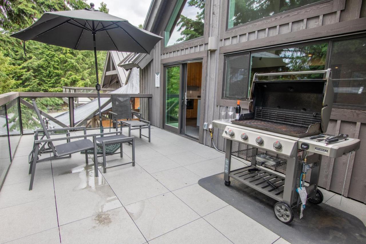 Pinnacle Ridge 23 - In Out, Newly Renovated, Private Hot Tub, Gas Fireplace Holiday home *