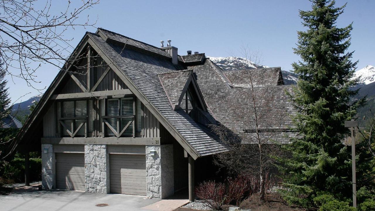 Holiday home Pinnacle Ridge 21 | Family Townhome W/ Prime Access, Hot Tub, 2 Living & Fireplace