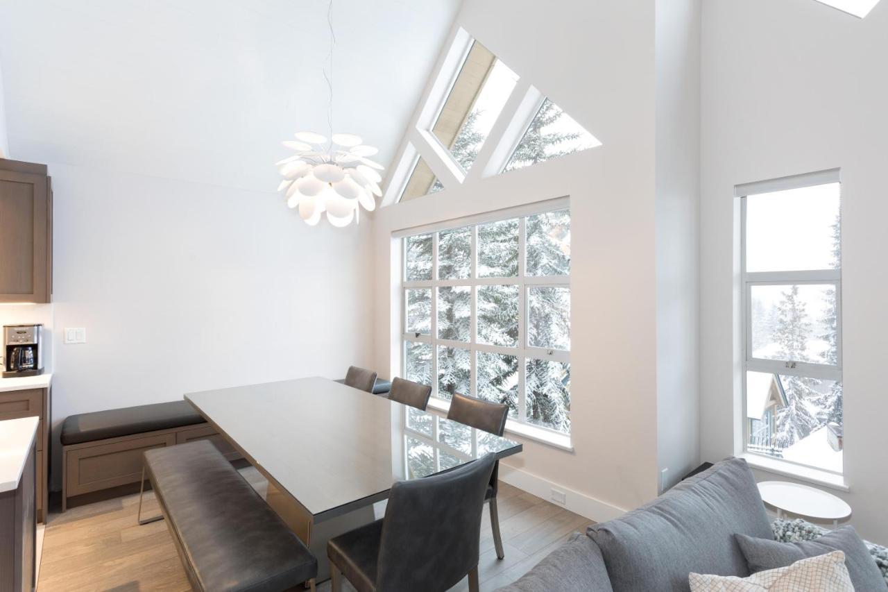 Snowbird 200 | Upscale Townhome, Close To Skiing, Shared Hot Tub, 2 Parking Spaces Holiday home *