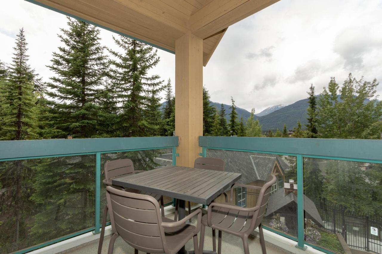 Holiday home Snowbird 200 | Upscale Townhome, Close To Skiing, Shared Hot Tub, 2 Parking Spaces