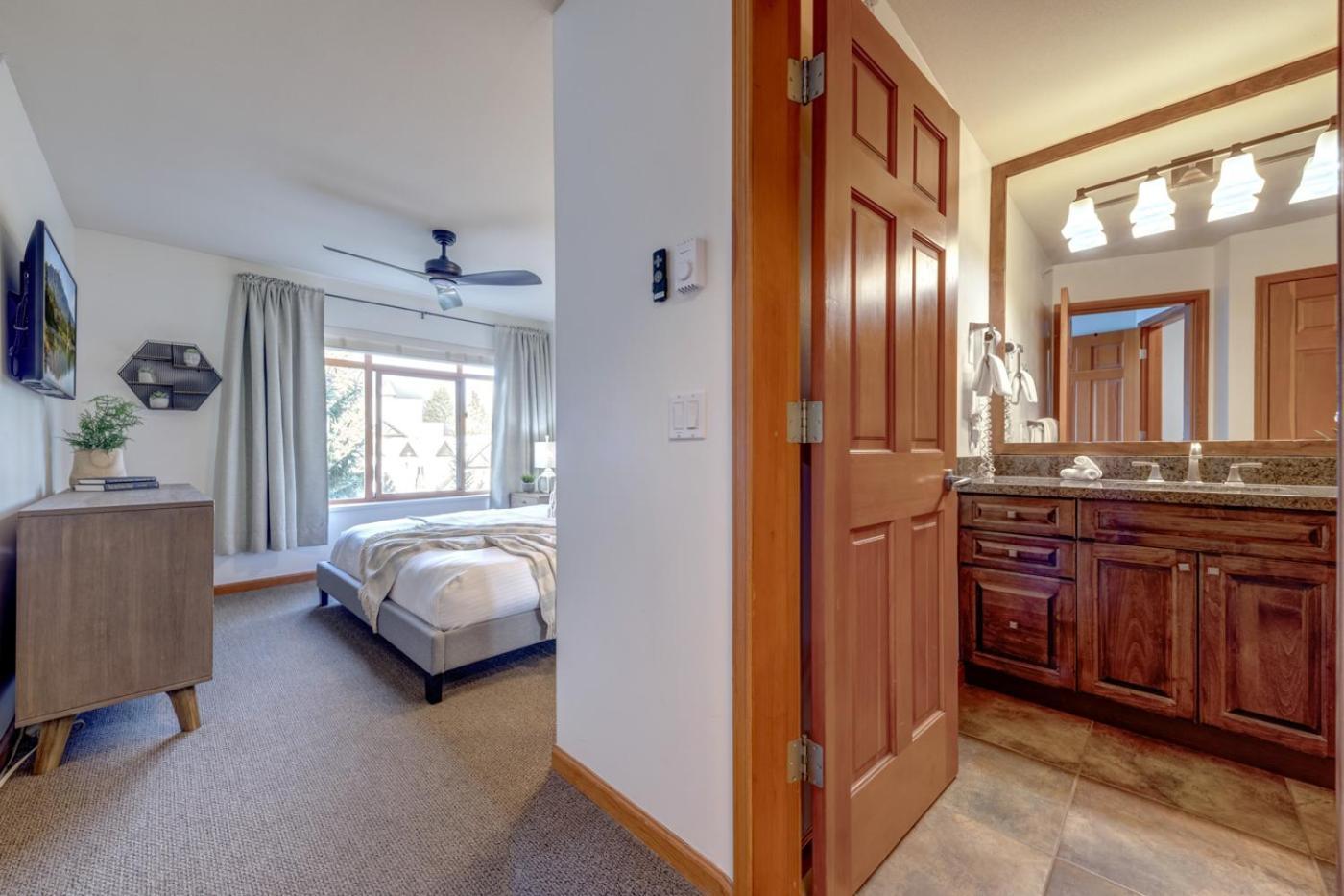 Apartment 2br With Prime Amenities *