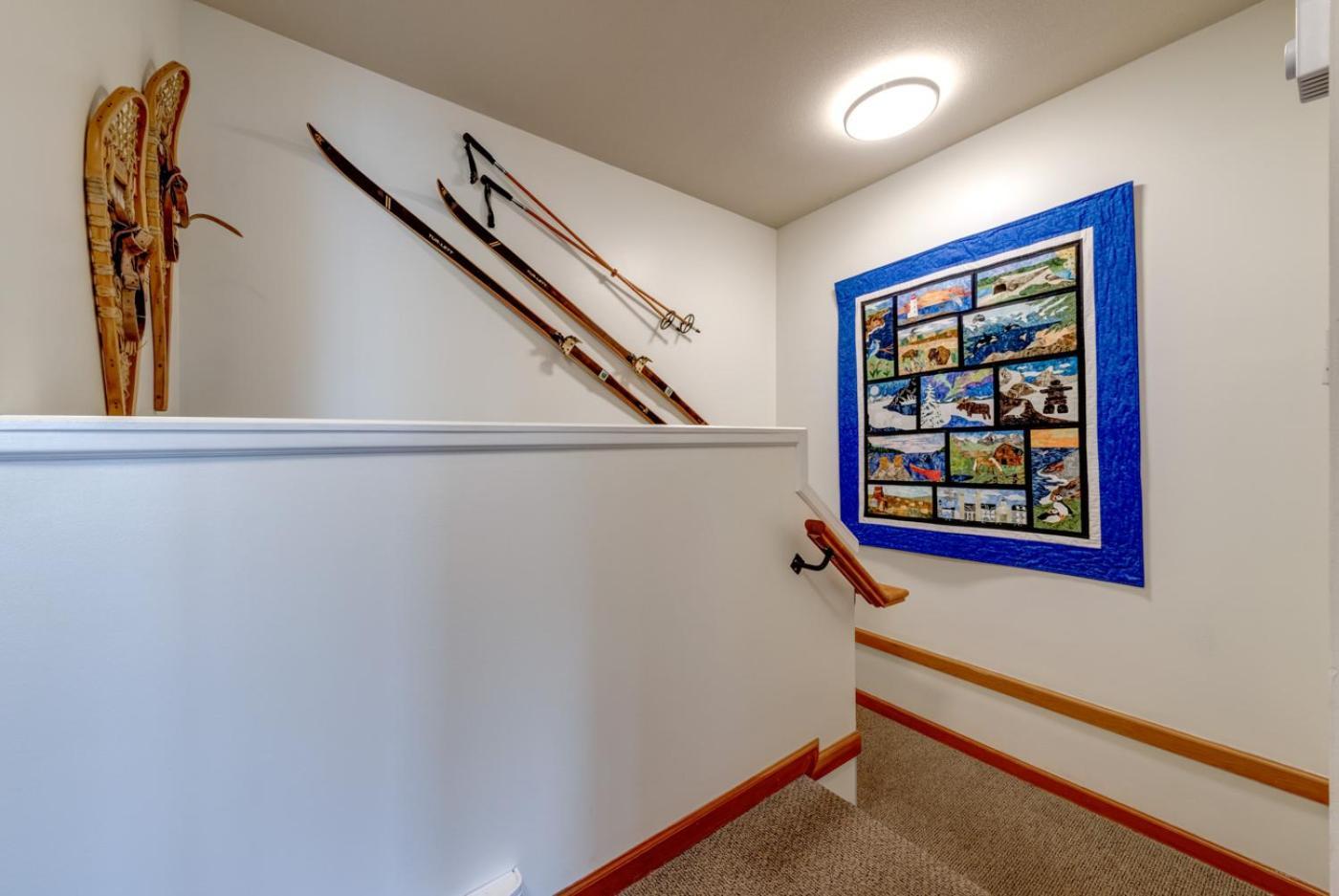 2br With Prime Amenities Apartment Whistler