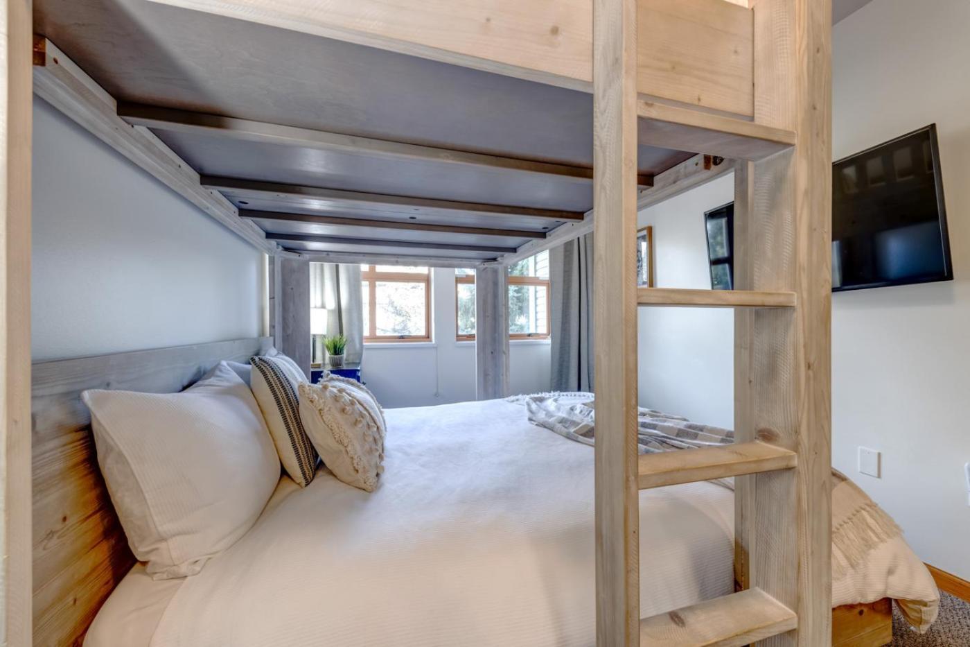 2br With Prime Amenities