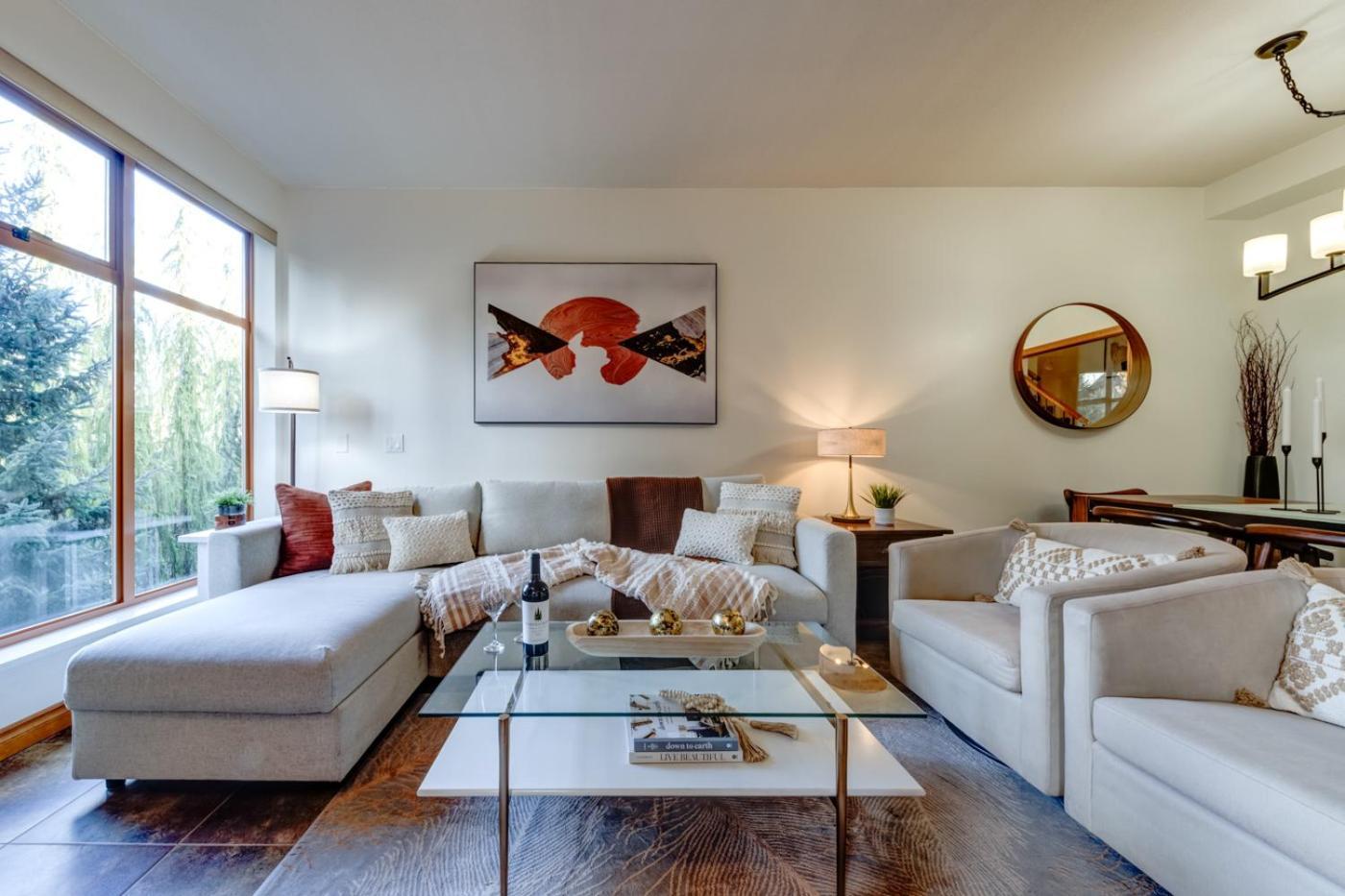 2br With Prime Amenities