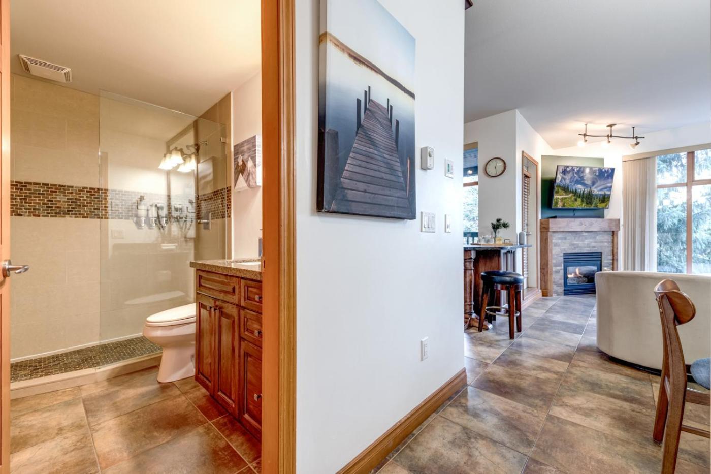 2br With Prime Amenities Apartment *