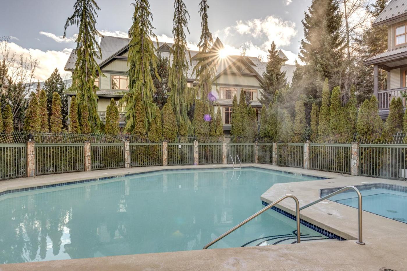 2br With Prime Amenities *