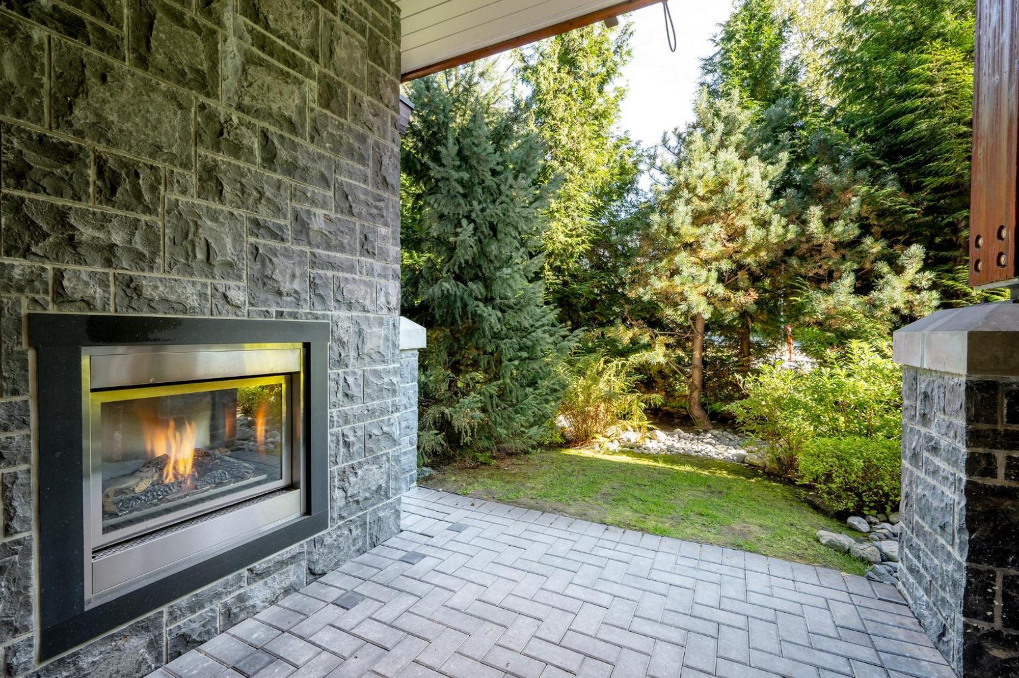 Holiday home West Coast Style 4-bedroom, 3-bathroom, Mountain View Townhome Whistler