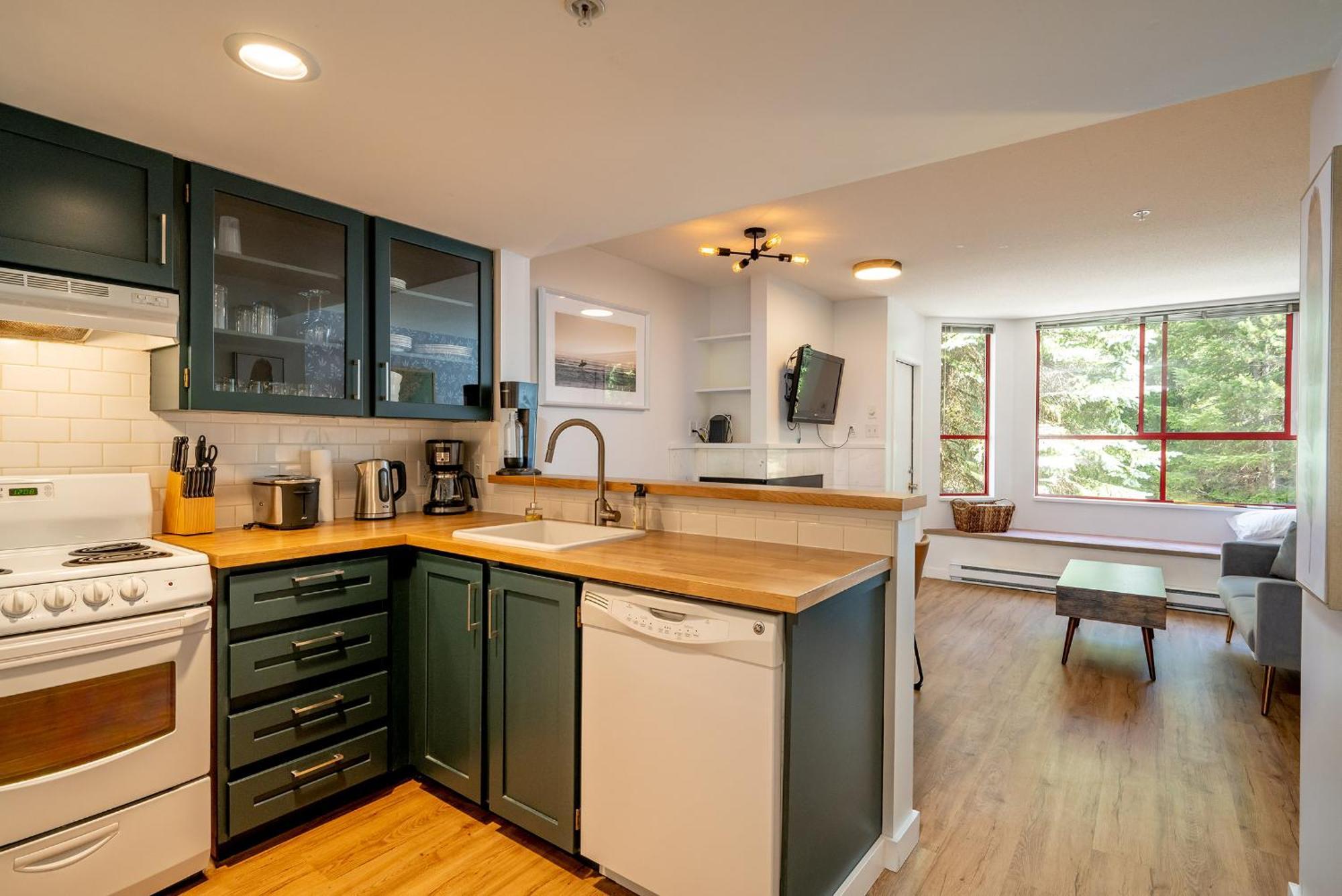 Apartment Cozy Creekside Two-storey