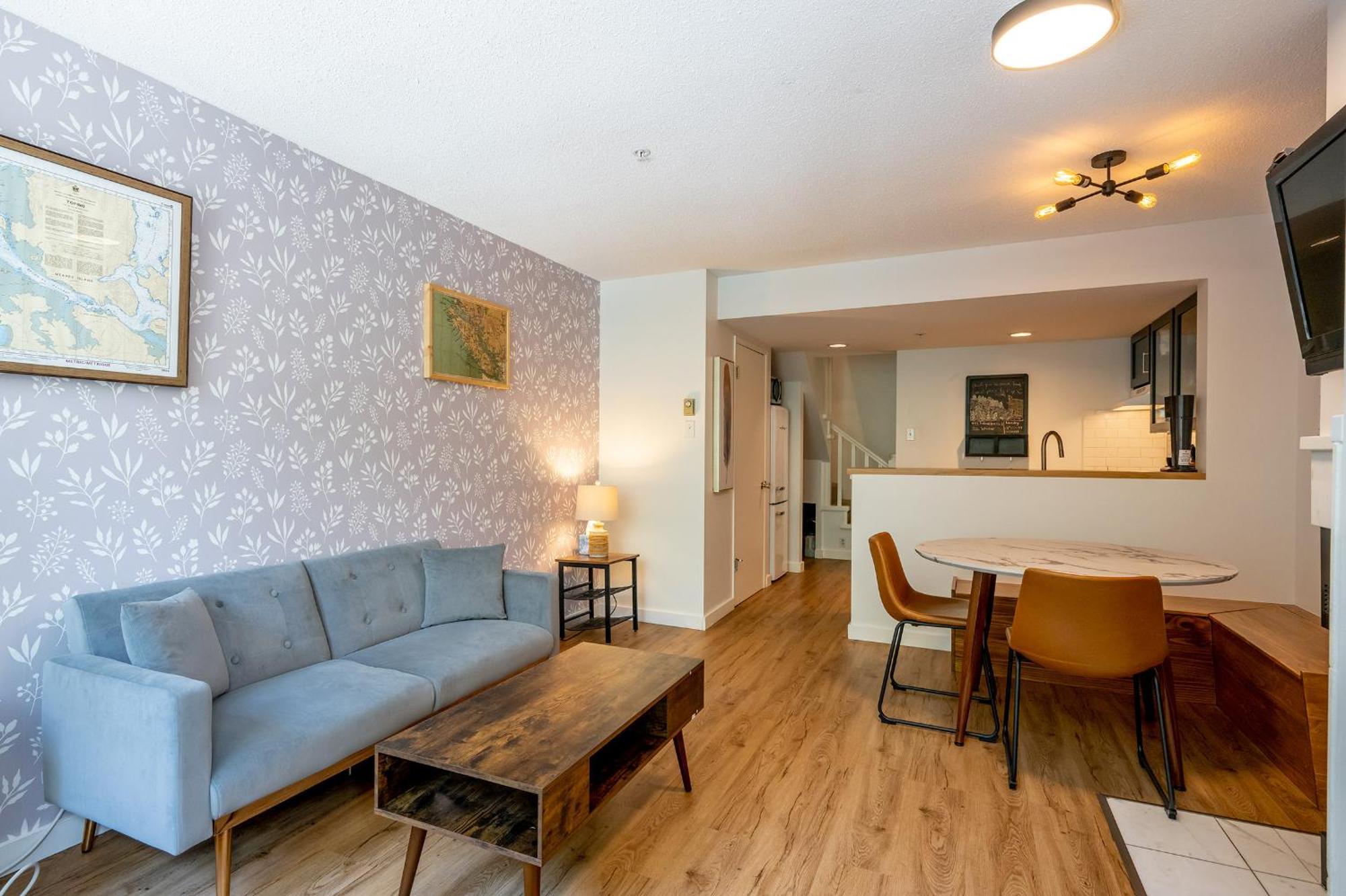 Apartment Cozy Creekside Two-storey *