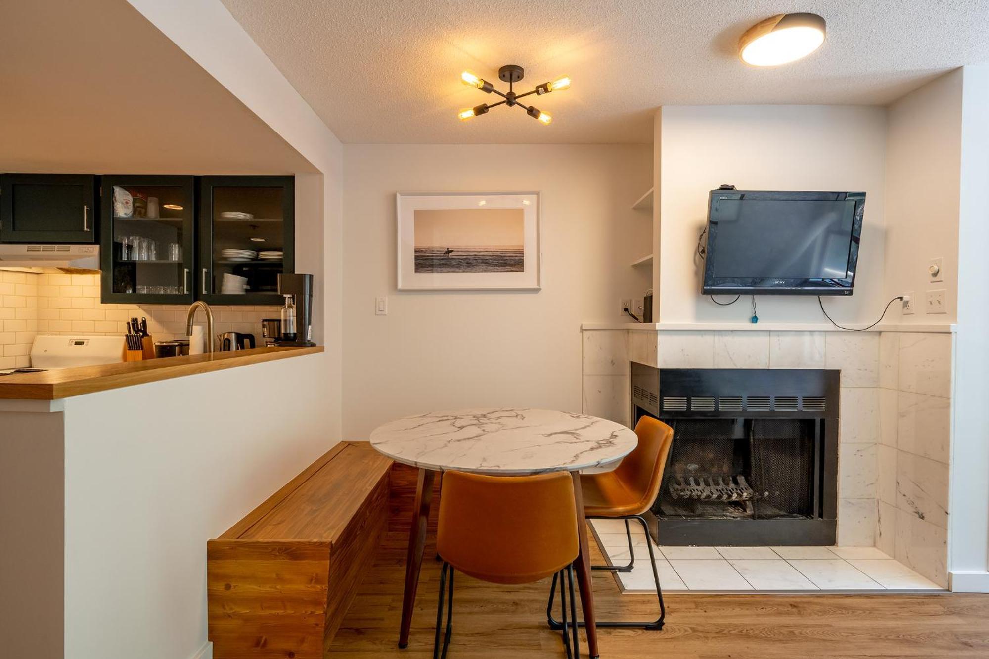 Apartment Cozy Creekside Two-storey *