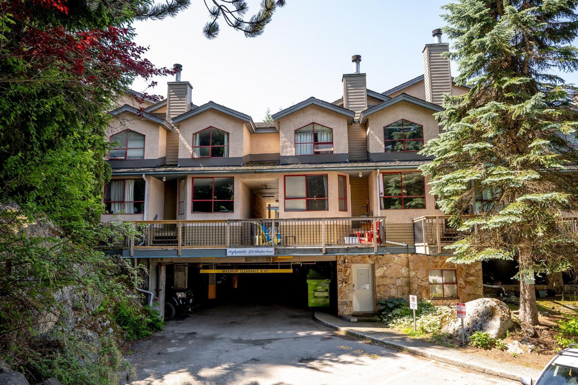 Apartment Cozy Creekside Two-storey